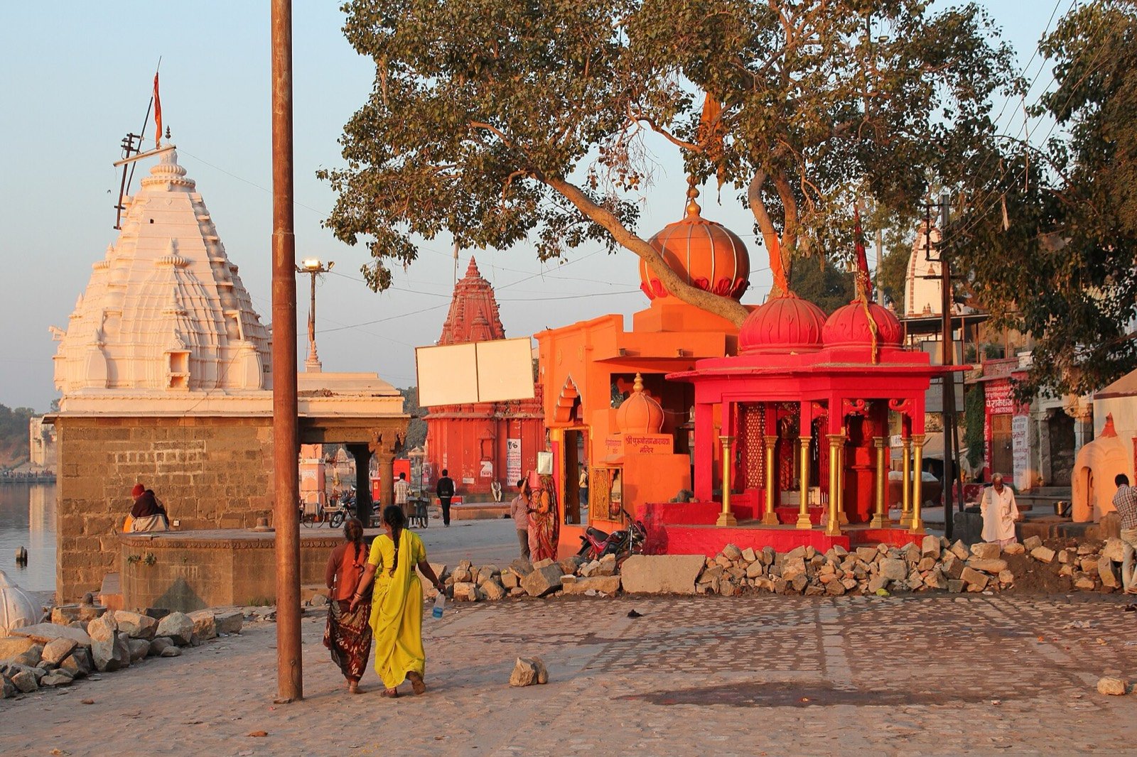 Temples and steps at Ram Ghat, Ujjain